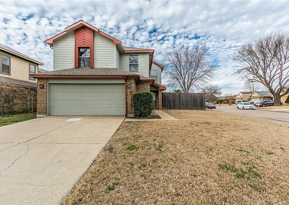 1st image of 2117 Holly Hill Ln