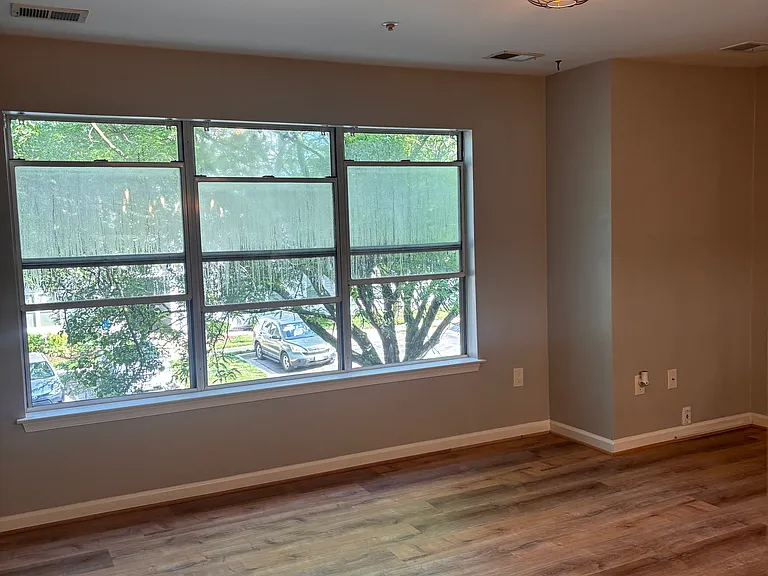 14201 Wolf Creek Pl #6 — Photo 32