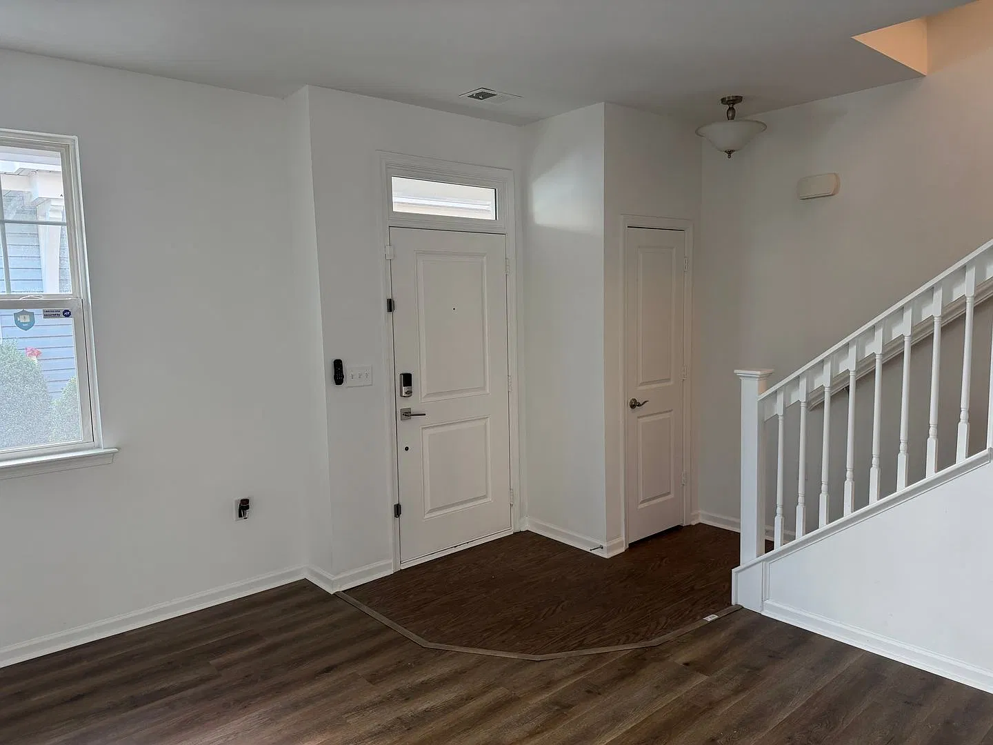 Hadley Park At Greenbrier - Three Bedrooms, Two And A Half Baths — Photo 2