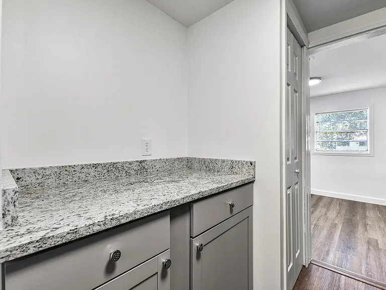 136 McCallman Rd — Photo 12