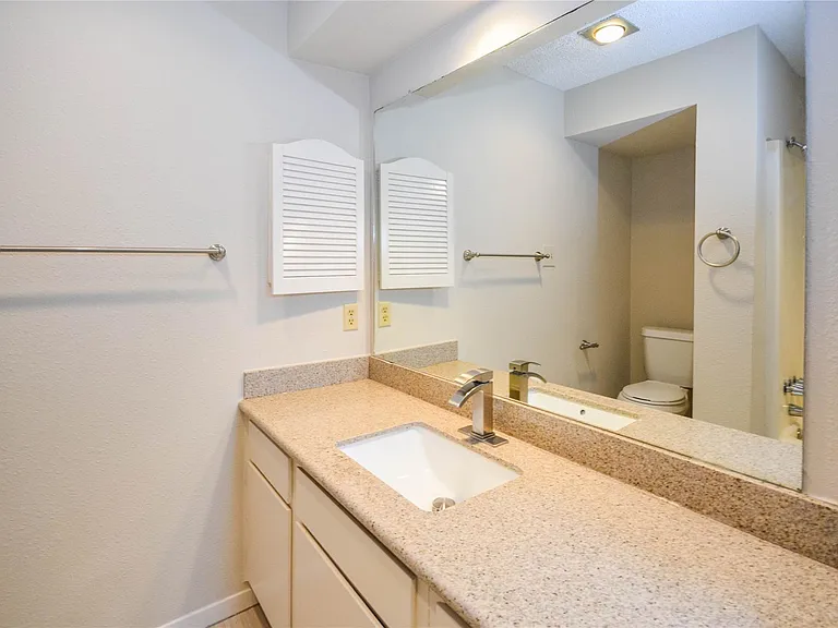 9262 Westwood Village Dr — Photo 17