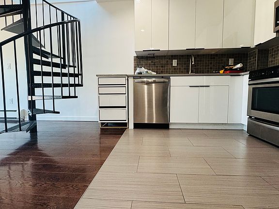 5th image of 30-26 14th St #Penthouse