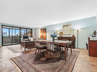 8 Whittier Pl APT 4H, Boston, MA 02114