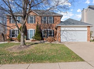 16 Hazeltine Ct, Saint Charles, MO 63303