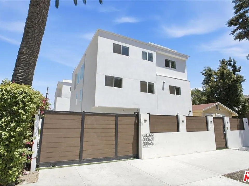 14167 Calvert St