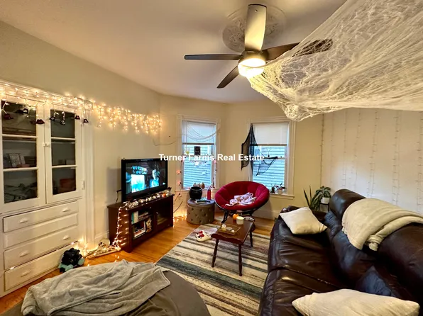 (undisclosed Address), Roxbury, MA 02120