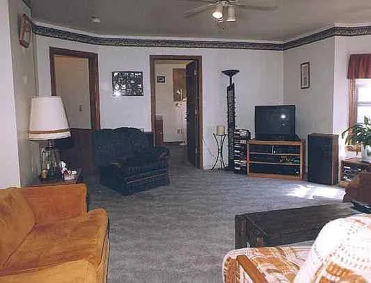 2 bed, 1500 sqft, $1,050 — Photo 4