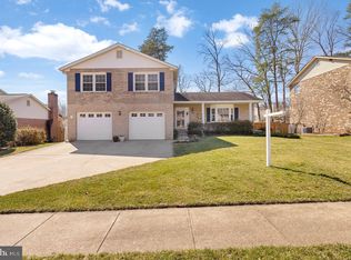 9715 Biggers Rd, Burke, VA 22015