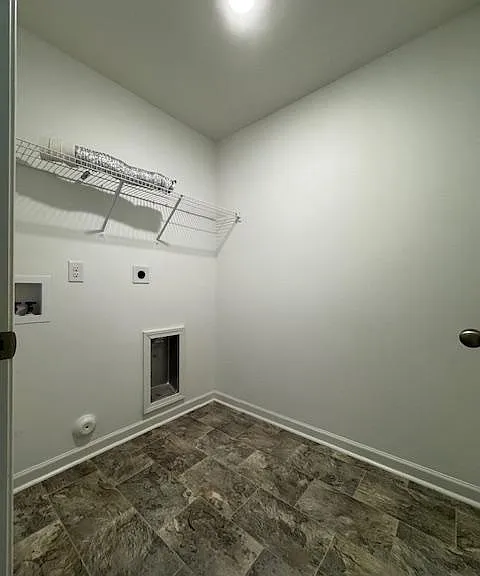 240 Chelsea Park Dr — Photo 39