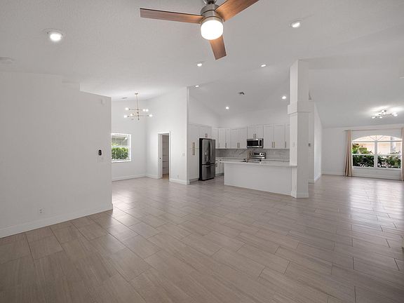 4th image of 5906 Wedgewood Village Circle