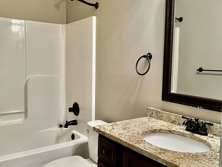 609 Cannock Ct — Photo 25