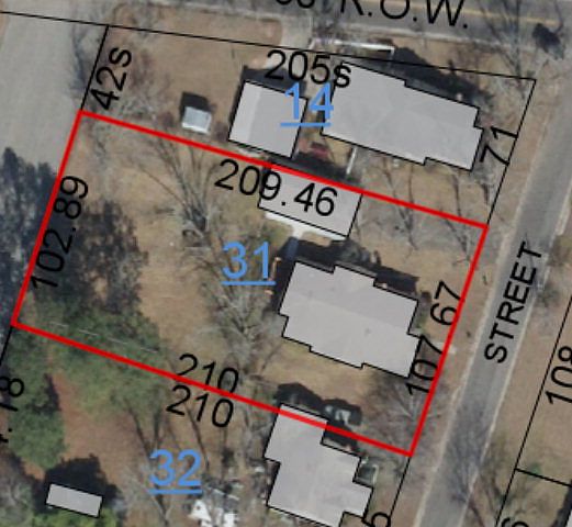 2nd image of 202 Forrest St
