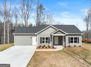 51 Hawks Ridge Ct, Cleveland, GA 30528