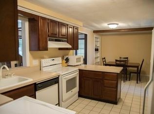 20 Fenway Dr, Framingham, MA 01701