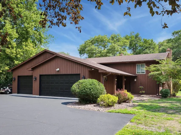 15961 University Ave NE, Ham Lake, MN 55304