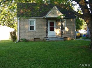 206 Loren St, Washington, IL 61571