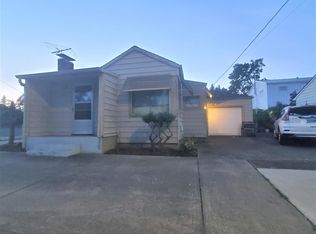 13407 SE Division St, Portland, OR 97236
