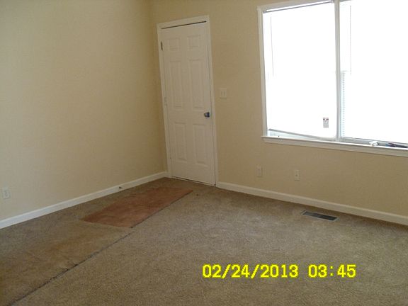 5th image of 26 Mountainside Dr W