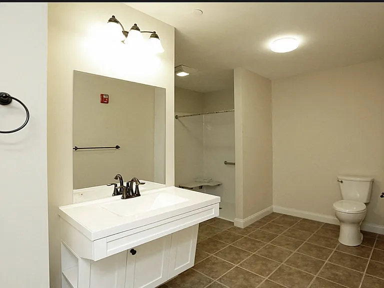 Cumberland Foreside Village Apartments — Photo 39