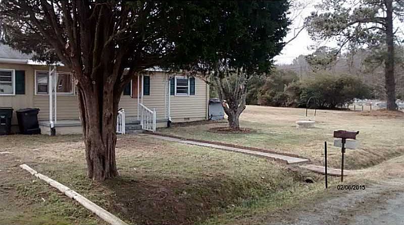 2nd image of 112 Cemetery Ln