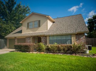 1905 Meadow Creek Dr, Pearland, TX 77581