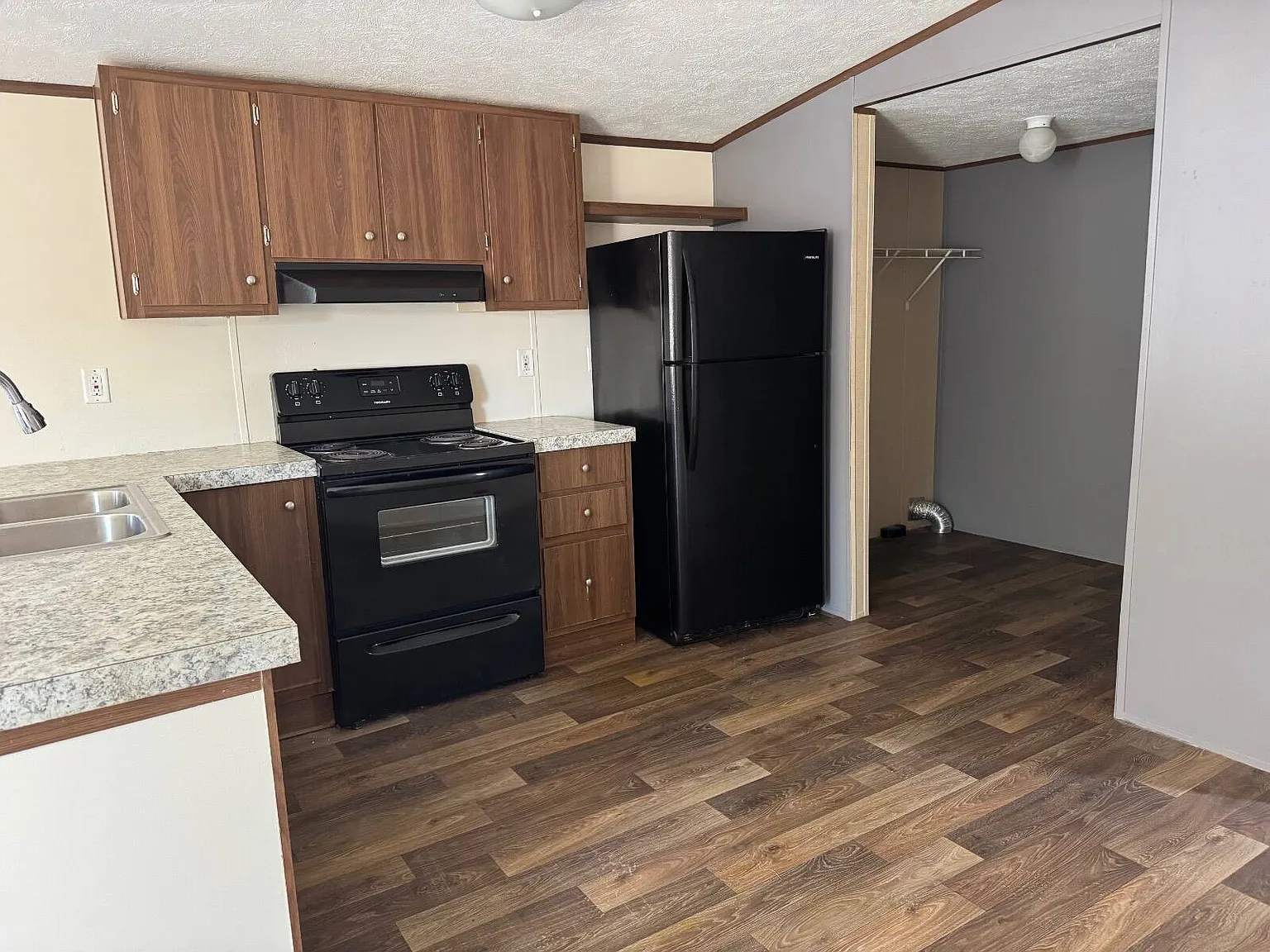 2 bed, 2.0 bath, 840 sqft, $900 — Photo 1