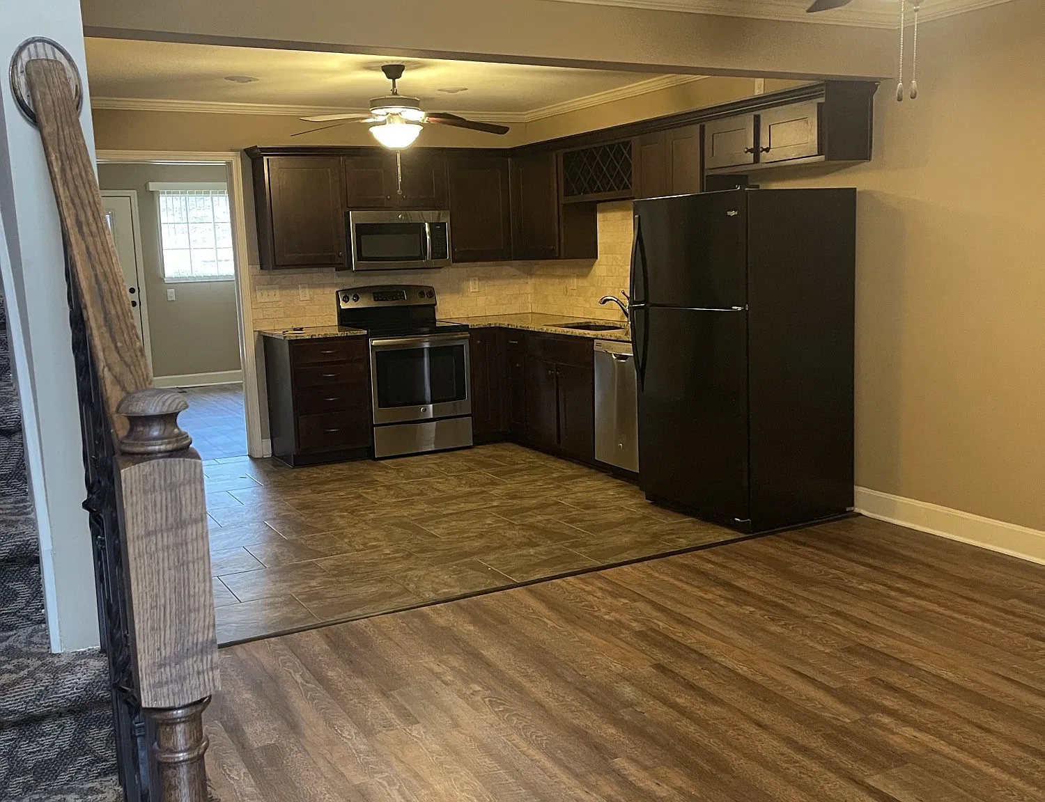 3 bed, 1378 sqft, $1,750 — Photo 1