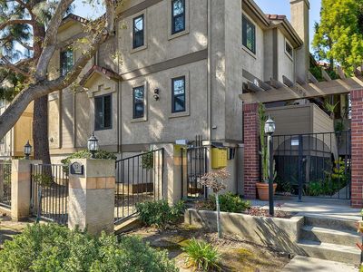 108 Carlos Ave #B, Redwood City, CA, 94061