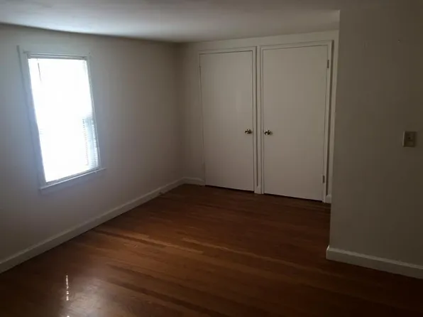 35 Boston Ave APT 3, Lewiston, ME 04240