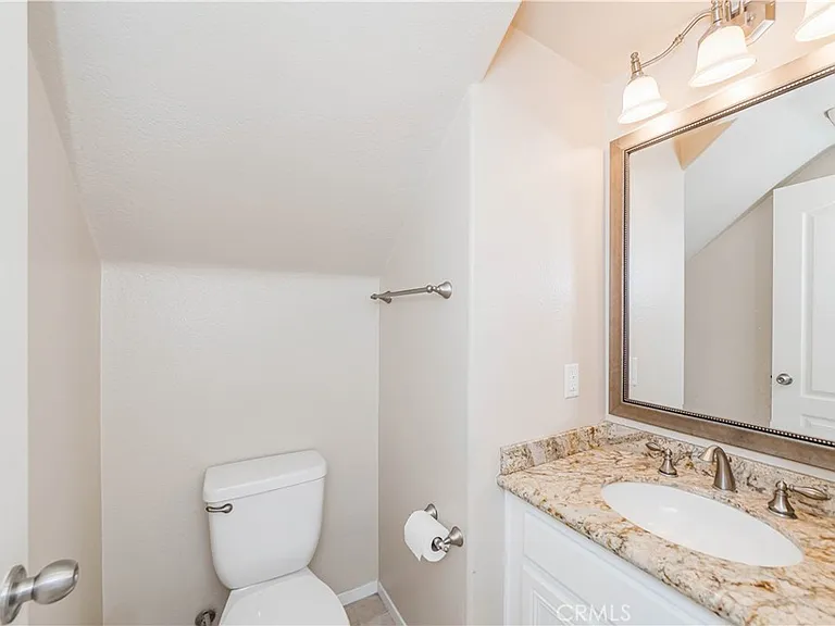 54 Melrose Dr — Photo 16