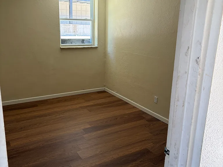 1111 S Sycamore St #107 — Photo 2