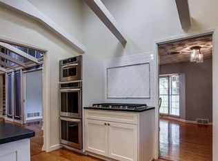 647 Bizerte Ave, Dallas, TX 75224