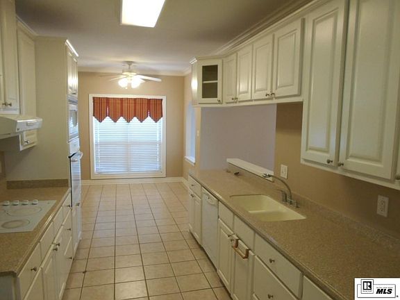 5th image of 114 Marion Pl