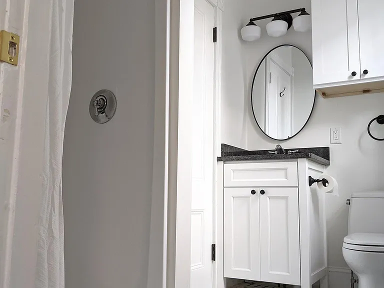 15 Violet St #2 — Photo 4