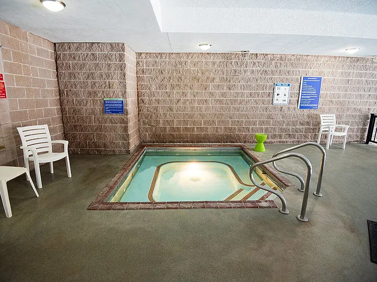 Come Relax In Our Hot Tub!