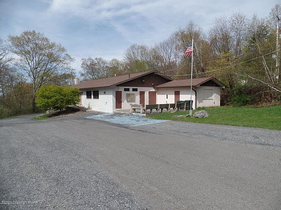 2nd image of 3205 Pocono Dr