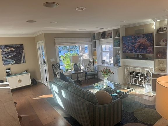 3rd image of 507 31st St