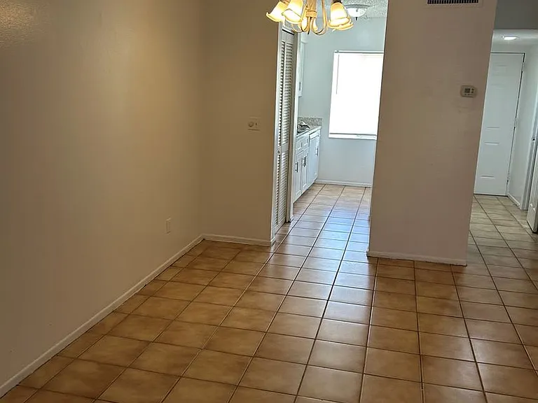 5508 Pokeweed Ct — Photo 6