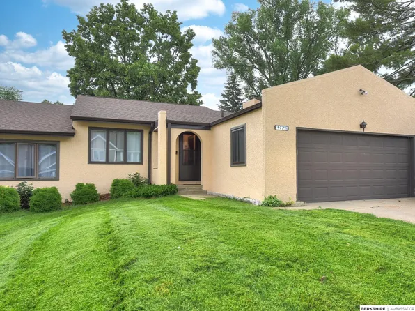 4721 N 111th Cir, Omaha, NE 68164