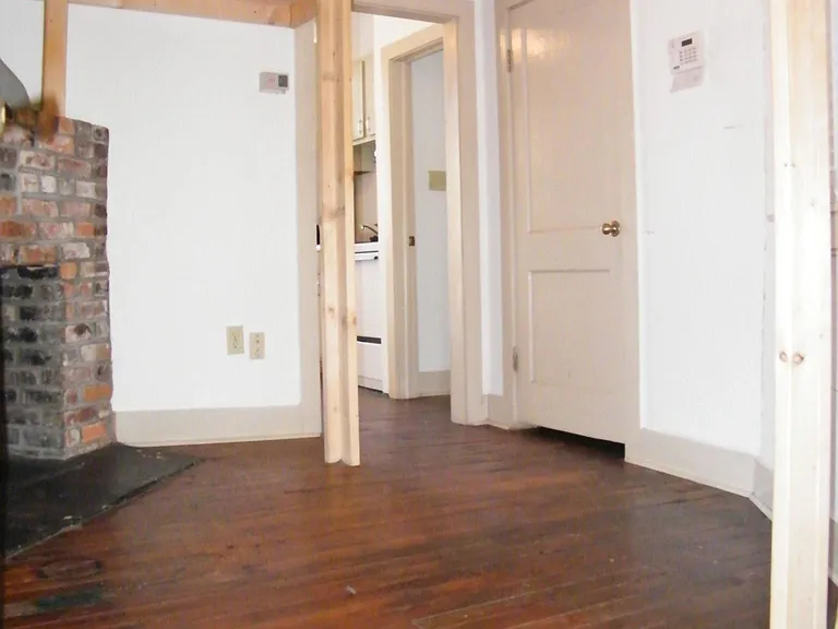 23 E 41st Ln — Photo 7