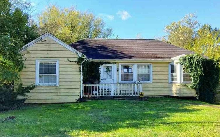 1st image of 739 Greenmound Rd