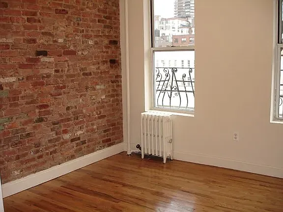 346 E 20th St #26 — Photo 7