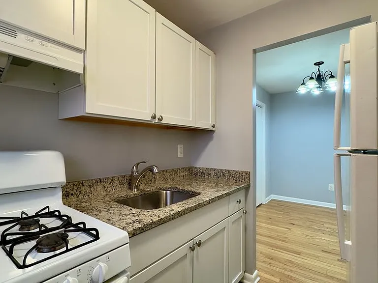 For Rent: Historic Charm at 2300 Eutaw Place Your Urban Retreat Awaits! — Photo 38