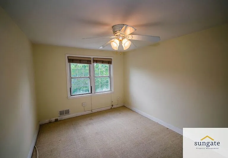 8616 Pleasant Plains Rd — Photo 17