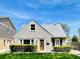 5818 Monroe St, Morton Grove, IL 60053