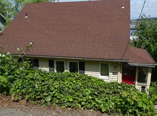 9920 NW Hoge Ave, Portland, OR 97231