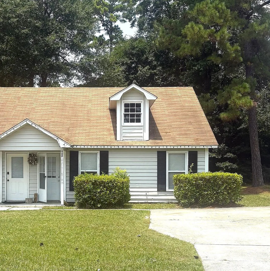 407 Lennon Drive — Photo 1