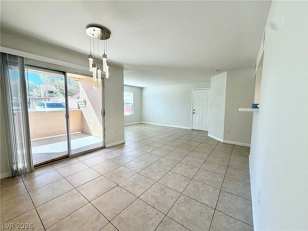 2 bed, 2.0 bath, 1042 sqft, $1,450 — Photo 3