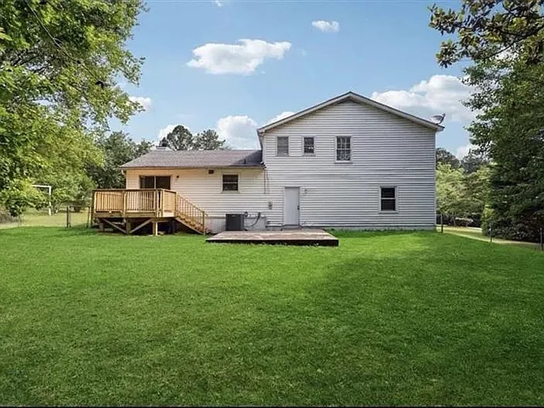 3081 Brooks Dr — Photo 5