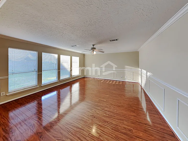 4422 Hardwood Glen Dr — Photo 6